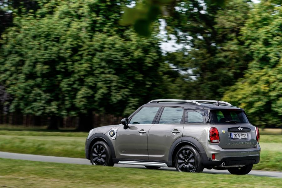  Mini Cooper S E Countryman ALL4 (F60) 2017 года  (UK) (фото 24 из 28)